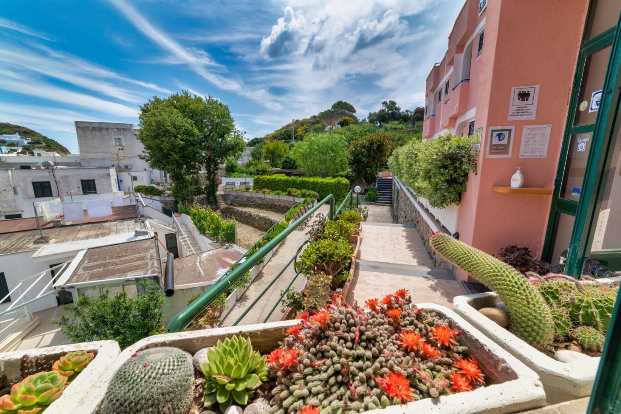 Albergo Le Querce Ponza Exterior foto