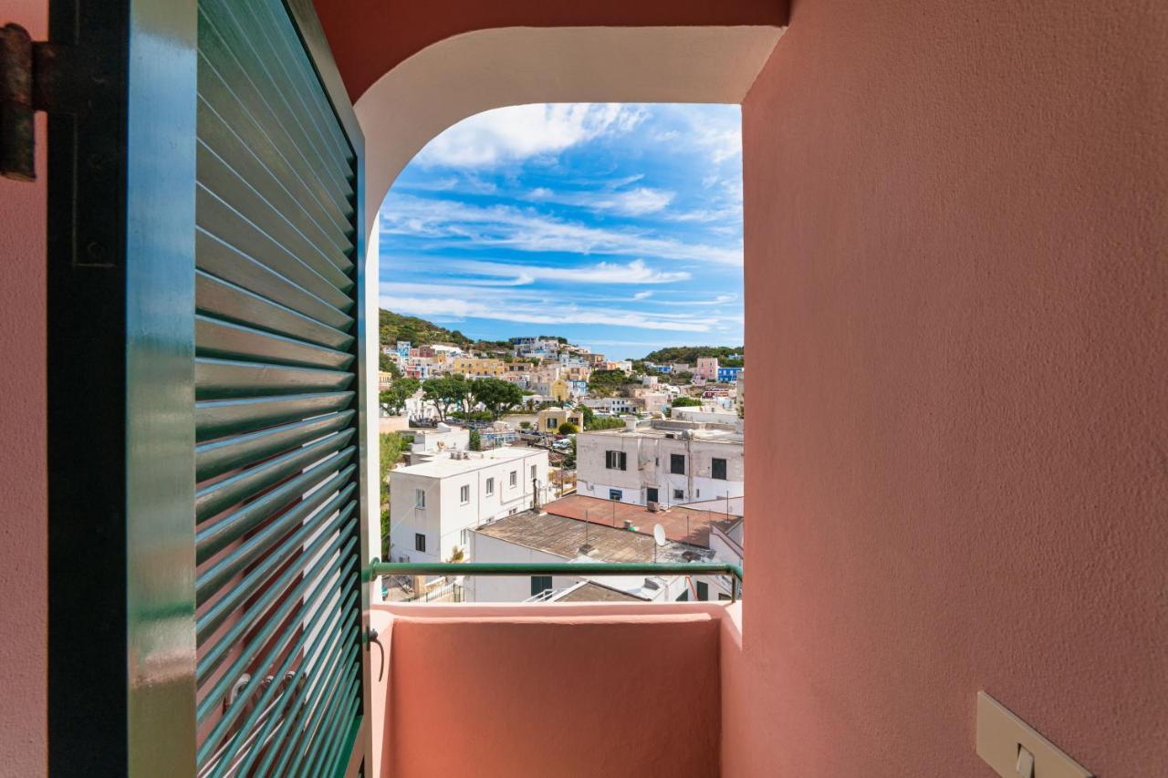 Albergo Le Querce Ponza Exterior foto