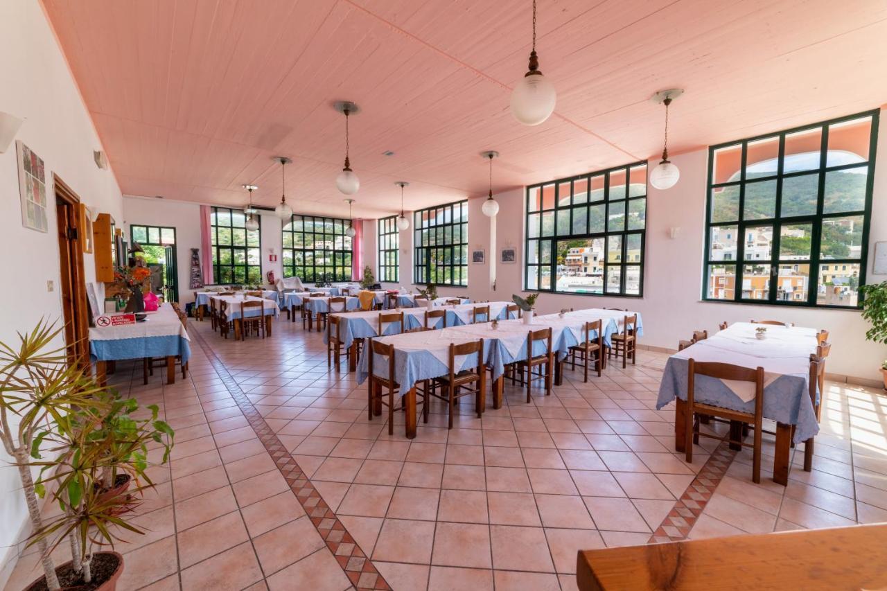 Albergo Le Querce Ponza Exterior foto